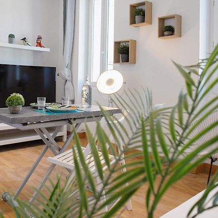 GregBnb-com - T2 Design - CLIMATISÉ - WiFi Fibre Tolone Esterno foto